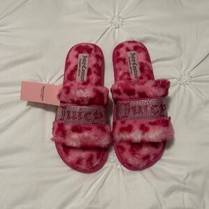 Juicy Couture pink leopard slides/slippers